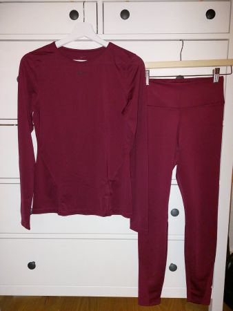 Sportset Tights & Shirt Nike