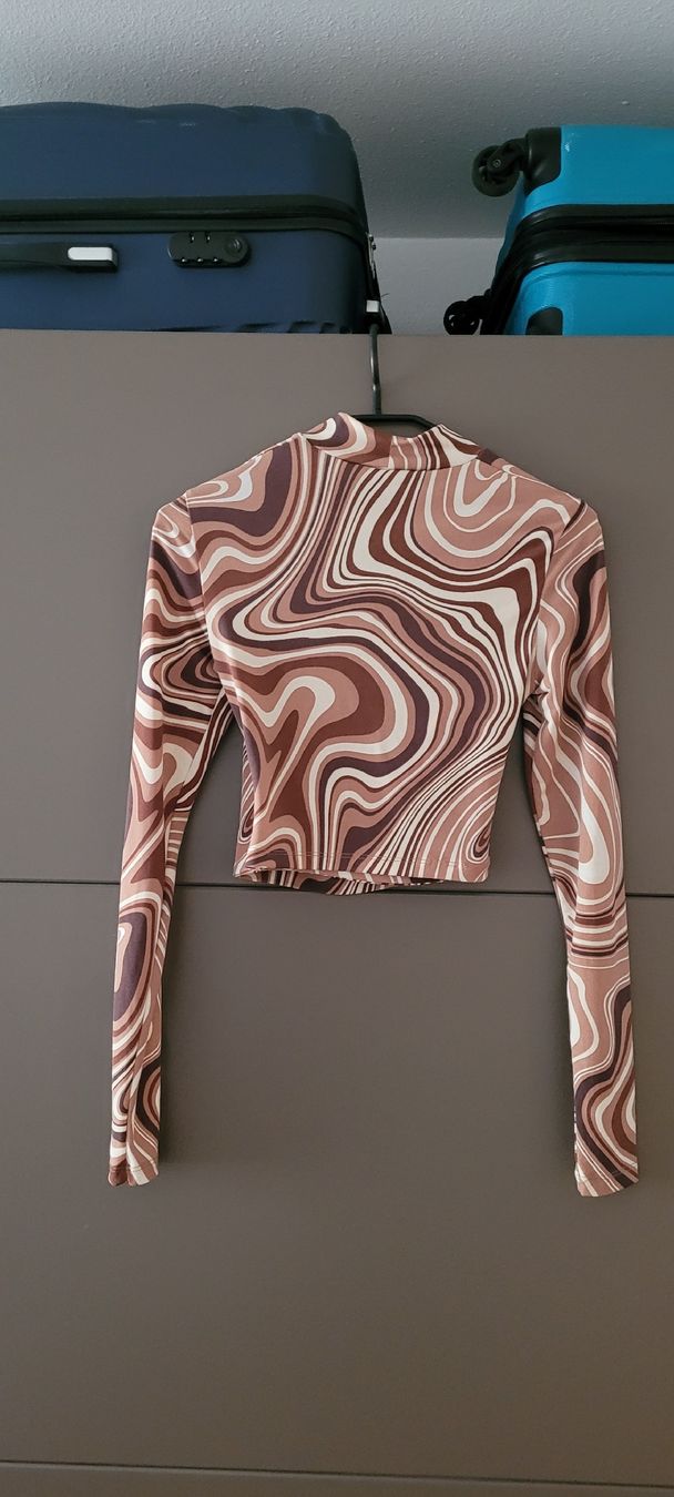T-shirt: Top crop manches longues taille S – Nuovo (secondo la descrizione) da Vevey venduto da x_y_f 3