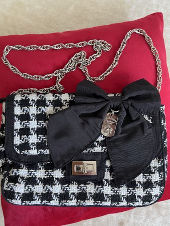 Spezielle Umhängehandtasche