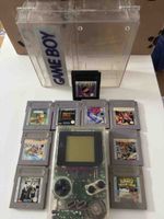 Nintendo Game Boy Konsole transparent mit Spielen