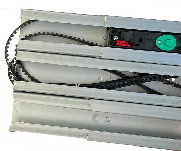 Sonstiges Elektromaterial: GARAGENTORANTRIEB – Gebraucht aus Rotkreuz von SOS724 1