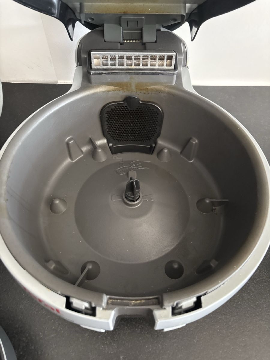 Tefal Elettrodomestici da cucina: Tefal Actifry Original - Friteuse – Usato da Delémont venduto da Ma_LoU.01 3