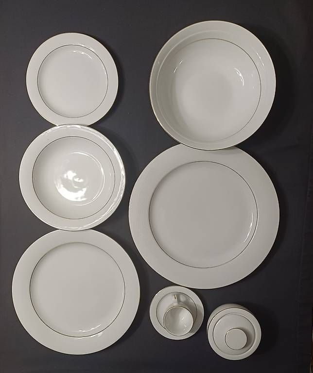 Set di piatti: Zeitloses  TOGNANA  32 teiliges  – Usato da Zürich venduto da roman87788 3