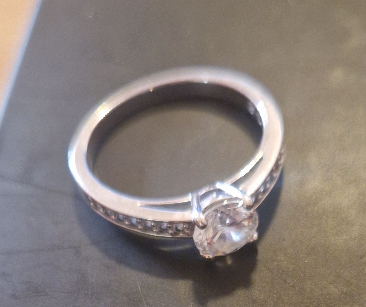 Swarovski Anelli: Bague swarovski argentée taille 65 – Nuovo (secondo la descrizione) da Versoix venduto da aline_b 1