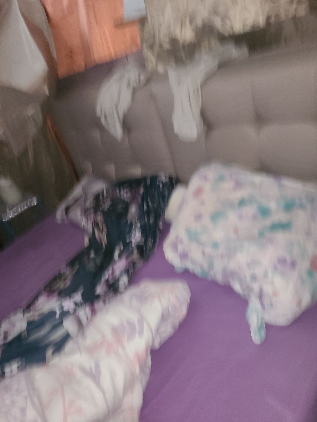 Letti: Boxspringbett 160/200cm – Usato da Zihlschlacht venduto da Sun25
