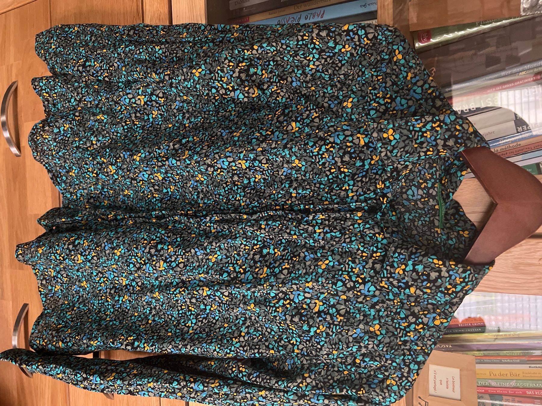 Benetton Camicette: Bluse gemustert Benneton Grösse M – Usato da Dübendorf venduto da Saturnin35