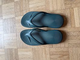 Sandalen, Kunststoff. Gr. 40