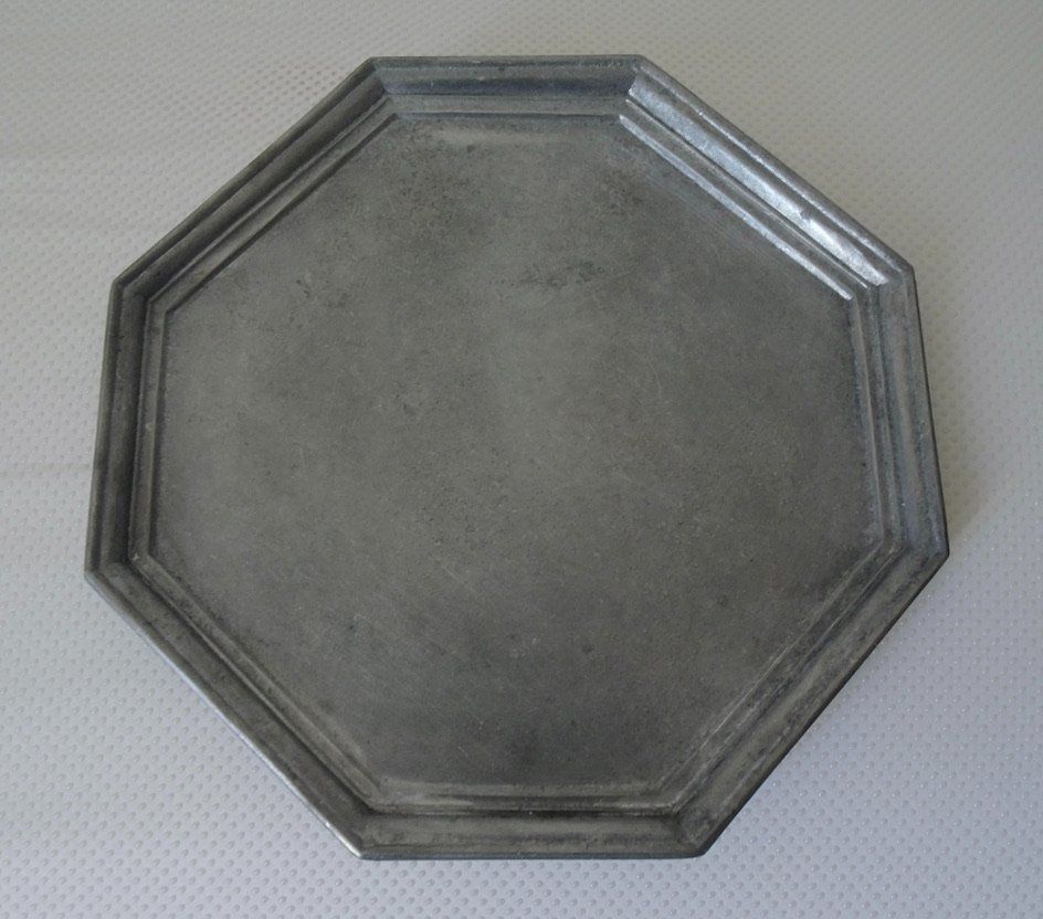 Piatti di portata: Plat Octogonal En Métal Ancien – Usato da Châtelaine venduto da fil_7lqg 1