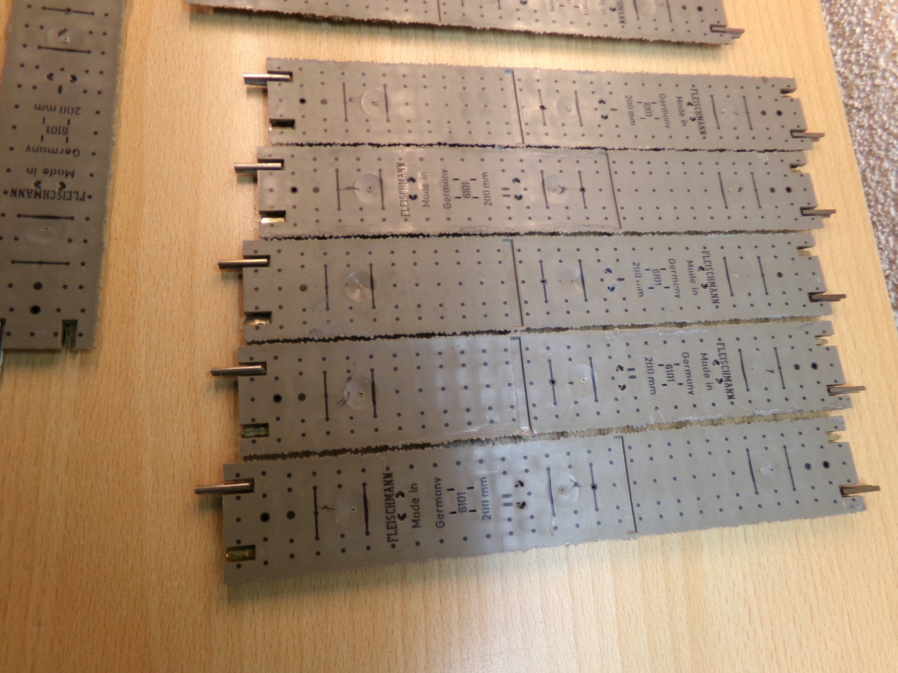 Fleischmann Modellini di ferrovie: Fleischmann H0 Profigleis 11x6101 – Usato da Hombrechtikon venduto da Se9 6