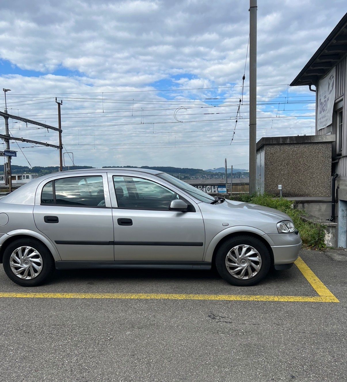 Opel Autos: Opel Astra – D'occasion à Fischbach-Göslikon par err_7rfq