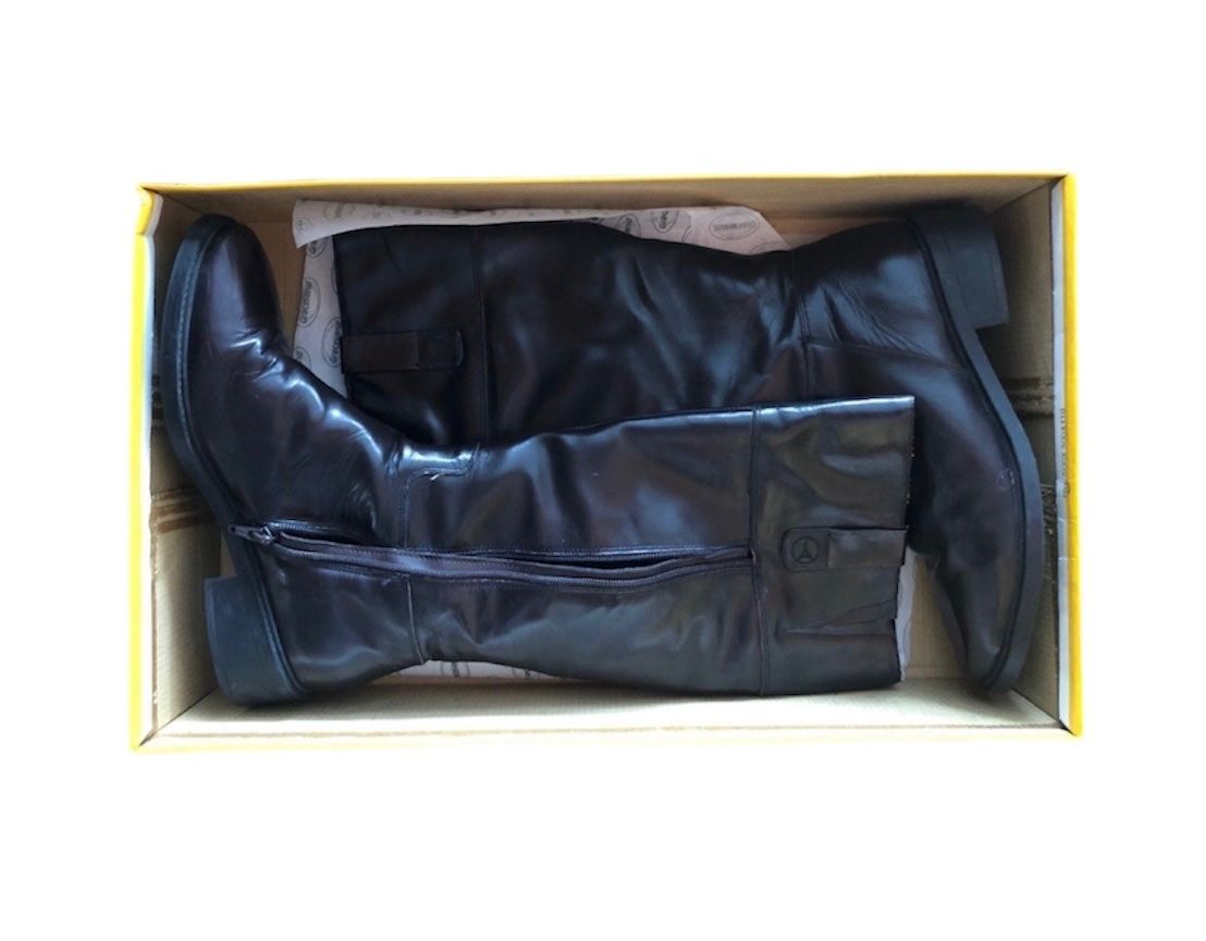 Scarpe da donna: Bottes Diverse / Lederstiefel – Usato da Dotzigen venduto da SecondHandGems 1