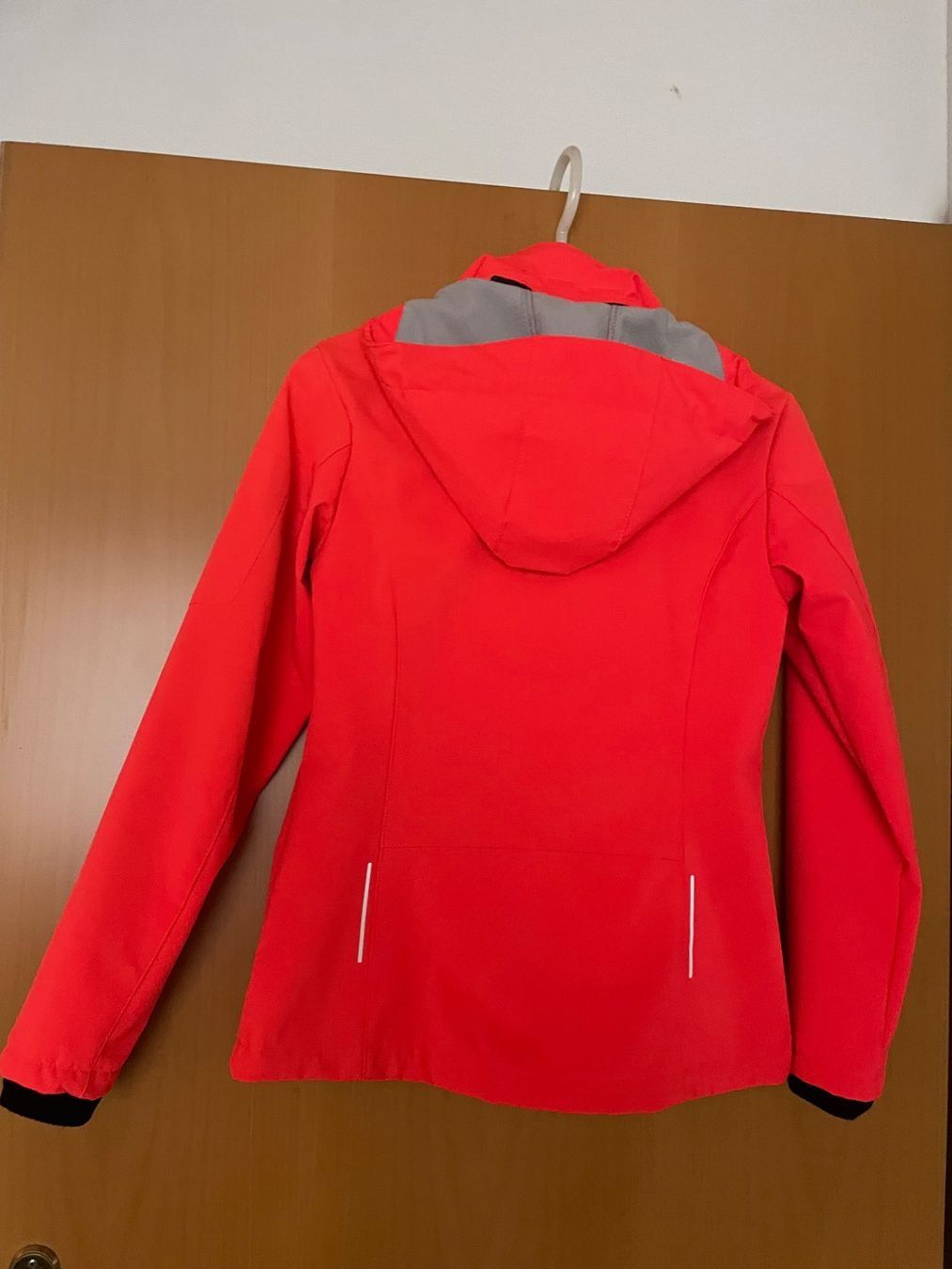 CMP Giacche: Softshell Jacke CMP Gr. S mit abnehmbarer Kapuze – Usato da Affoltern am Albis venduto da Blackrhythm 4