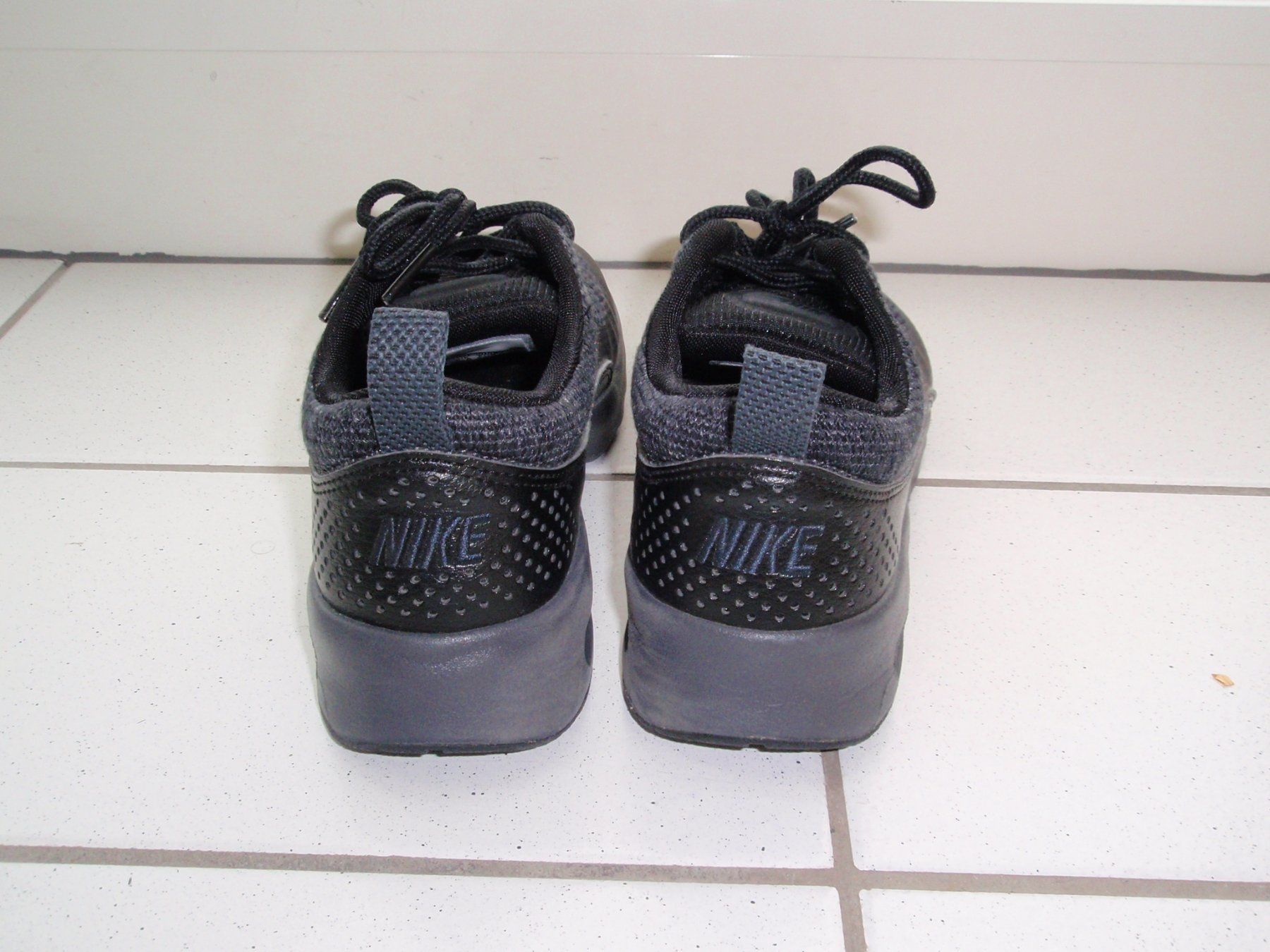 Nike Scarpe per ragazze: Nike Air Max Thea Sneaker Grösse 35.5 – Usato da Basel venduto da fafa68 2