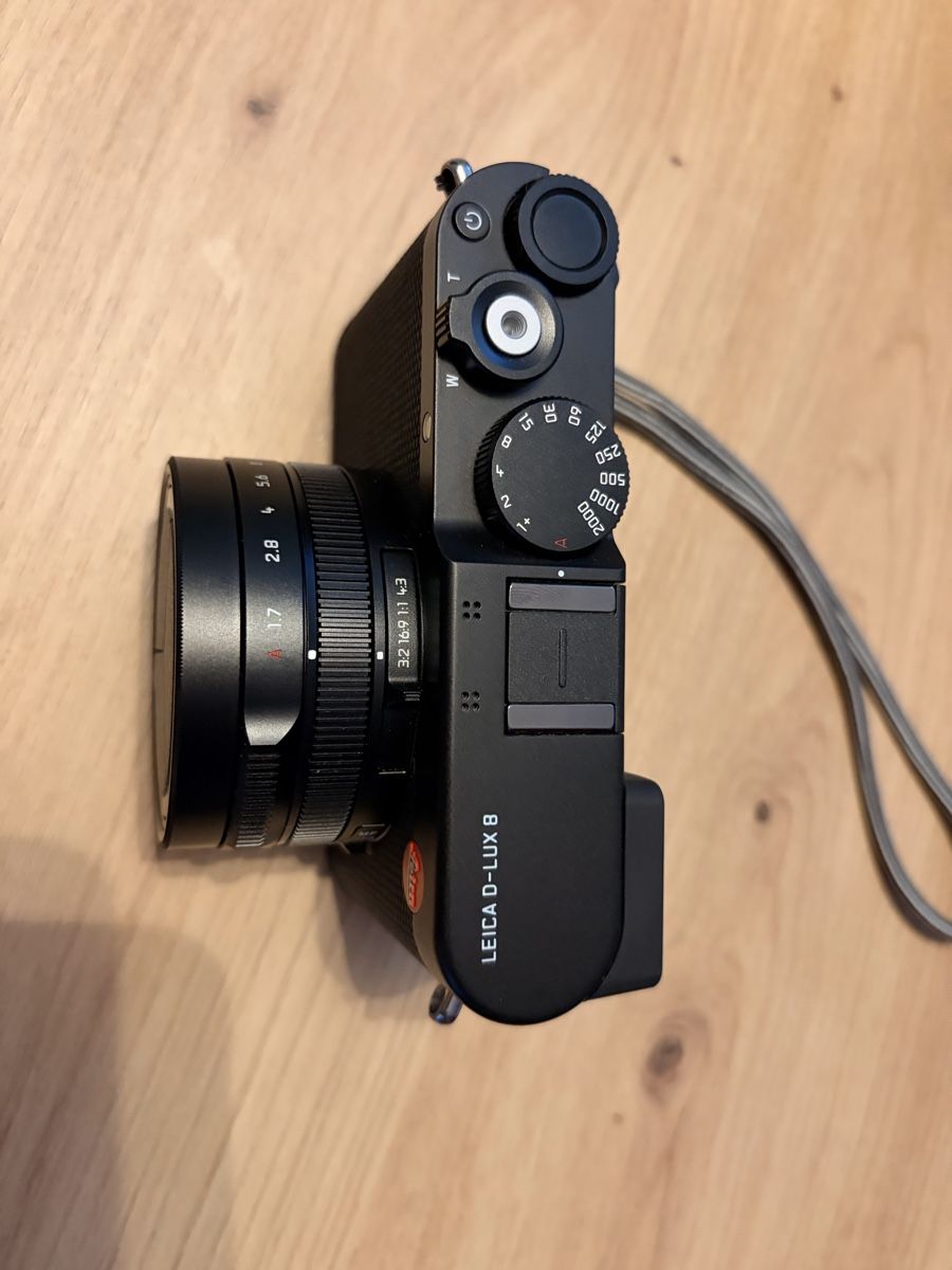 Leica Fotocamera: Leica D-Lux 8 mit Zubehör – Nuovo (secondo la descrizione) da Unterseen venduto da Raw86 2
