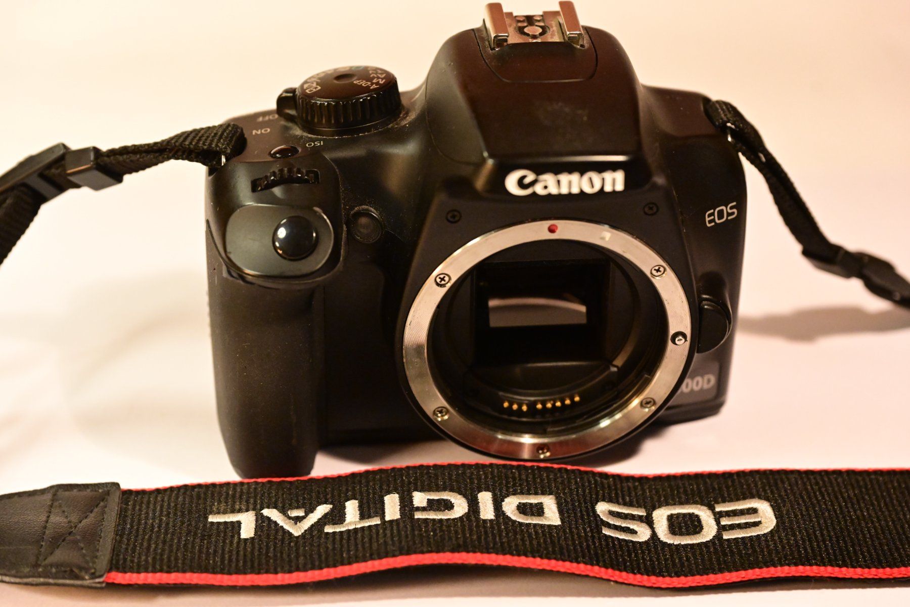 Canon Fotocamera: Canon EOS 1000D - Mit Objektiv und Zubehör – Usato da Erlinsbach venduto da Yanny 1