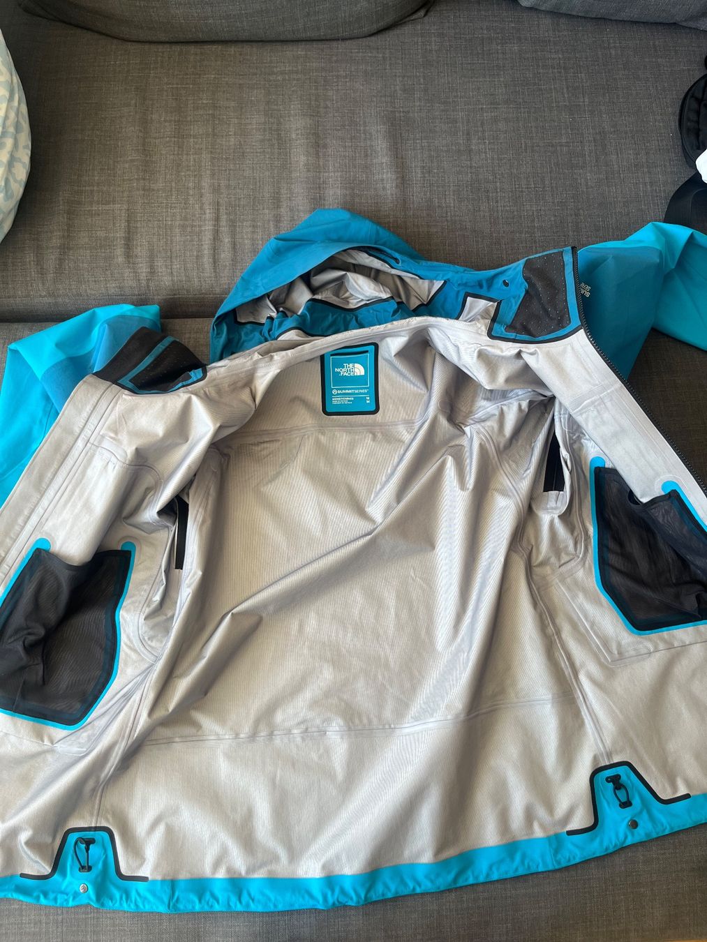 North Face Vestes: The north face – Neuf (Voir description) à Fällanden par mak_vh2y 2