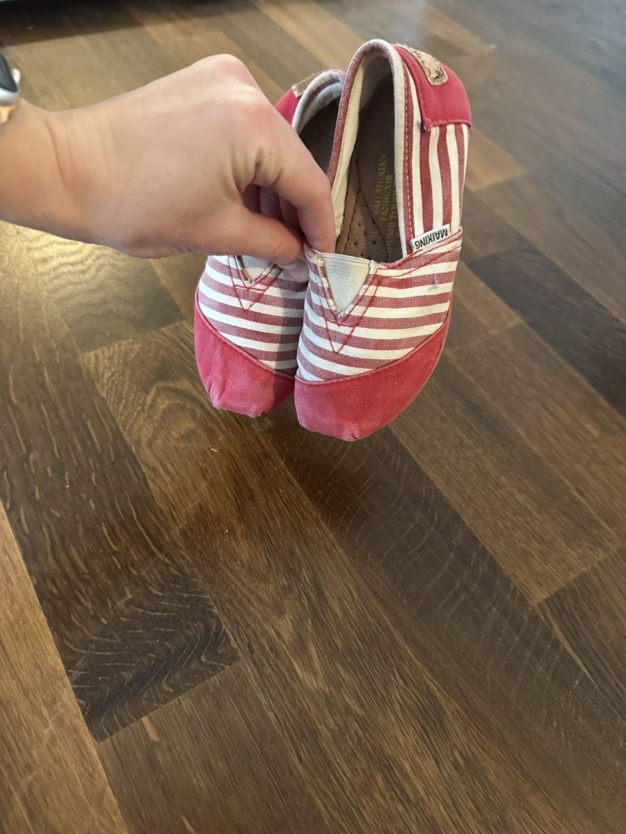 Schuhe für Mädchen: Hausschuhe Gr. 27 – Gebraucht aus Dietikon von mike.thorton 2