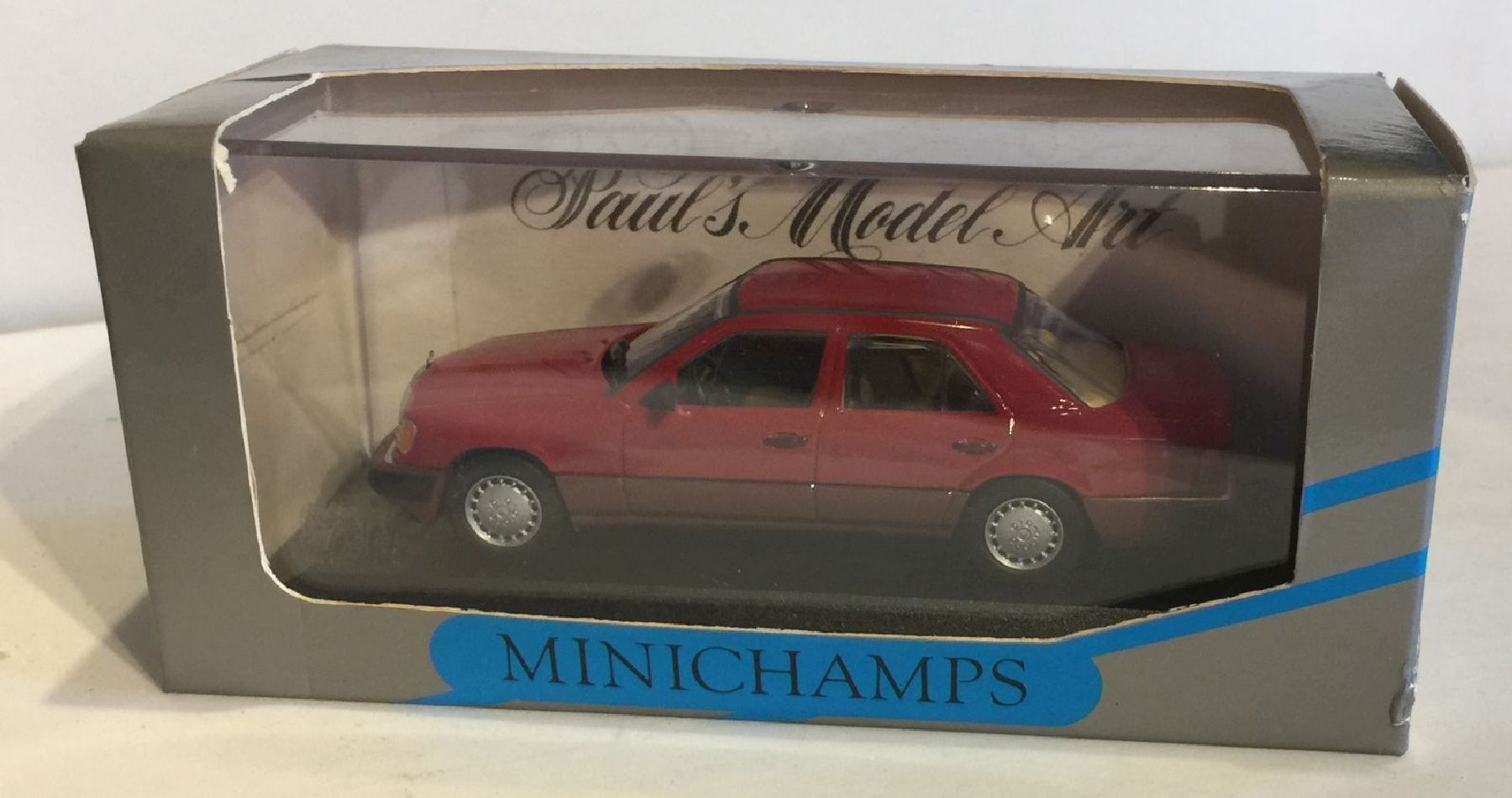 Minichamps Modellini d'auto: MINICHAMPS  Mercedes-Benz 230E – Usato da Sonceboz-Sombeval venduto da Decolove