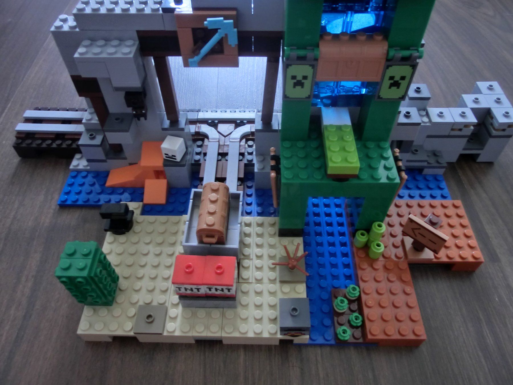 Lego Jeux de construction: Lego Minecraft 21155 Die Creeper Mine – D'occasion à Heerbrugg par Doblinsky 7