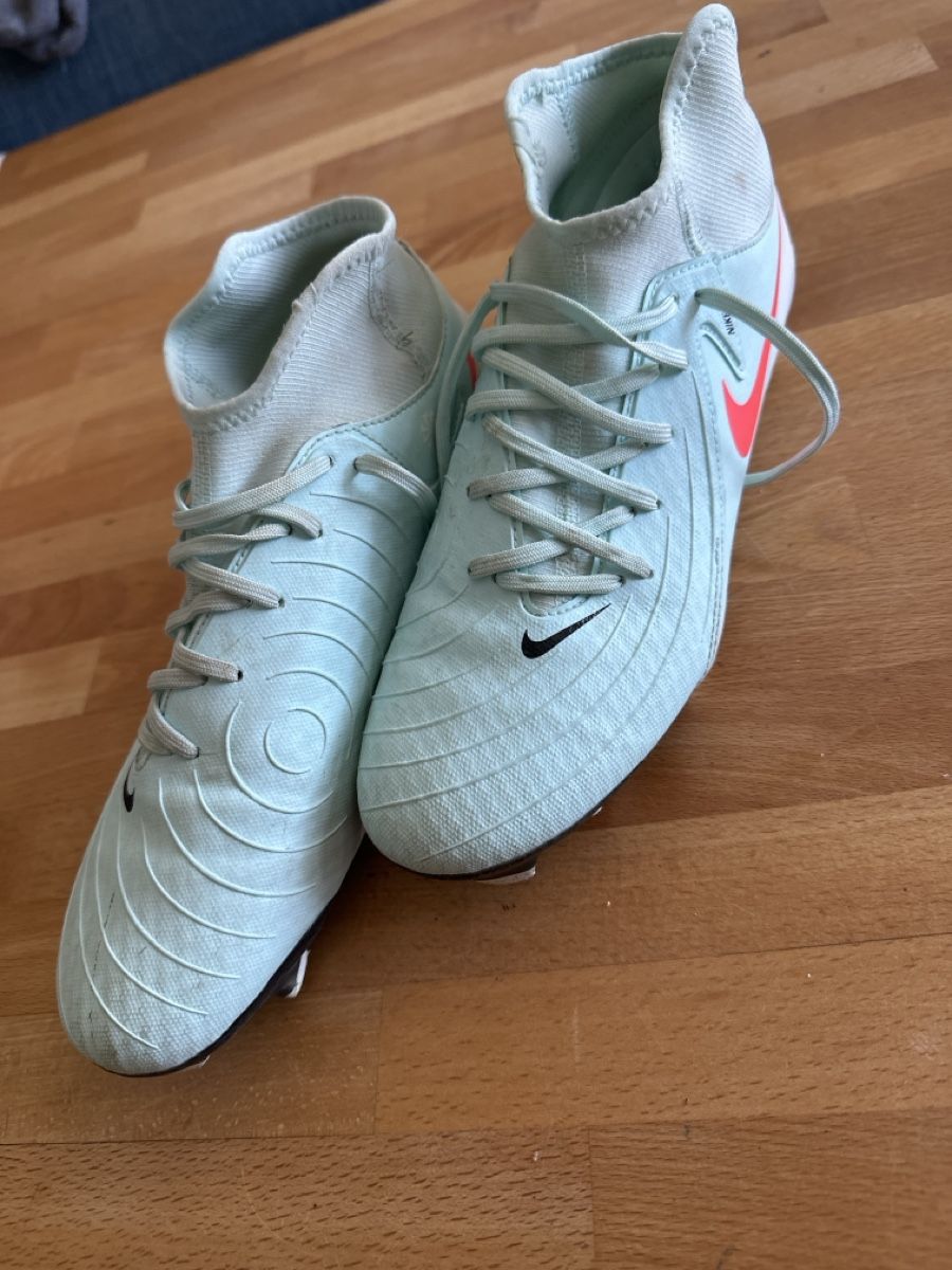Nike Scarpe da uomo: Fussballschuhe Nike – Usato da Bülach venduto da Getu5 1