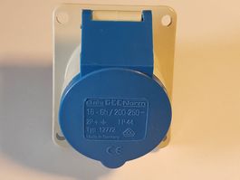 Anbau-Eurosteckdose 1PNE, 16A/250V