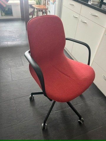 Chaises roulantes: Bürostuhl Ikea – D'occasion à Bern par yessicayessic