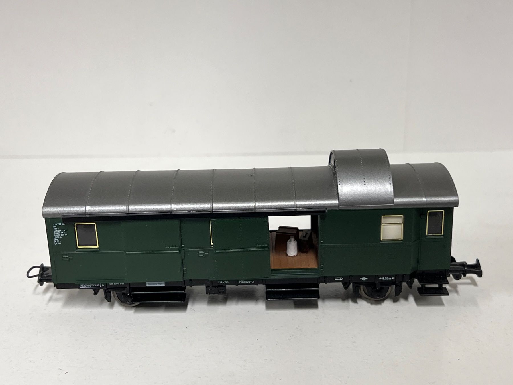 Fleischmann Modellini di ferrovie: Fleischmann DB Gepäckwagen  H0 DC – Difettoso da Geroldswil venduto da TopTrain54