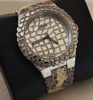 Guess Mineralglas Damenuhr 39mm