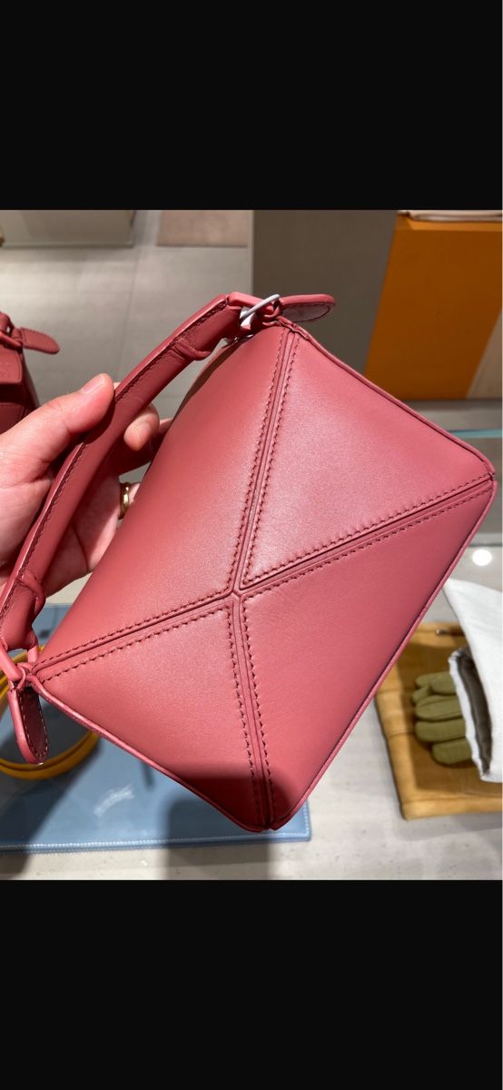 Loewe Taschen für Damen: Loewe Puzzle Mini Tasche, plumrose, Neuwertig – Neu (gemäss Beschreibung) aus Zürich von LittleRaiinbow 6
