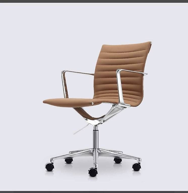 Stühle: Designer Office Chair  Cognac Leather & Chrome – Gebraucht aus Zürich von Qualitaetsexperte.