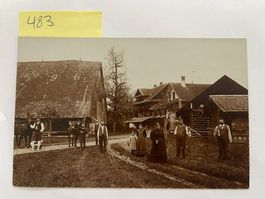 Alte Ansichtskarte Familie Bauernhof mit Tieren