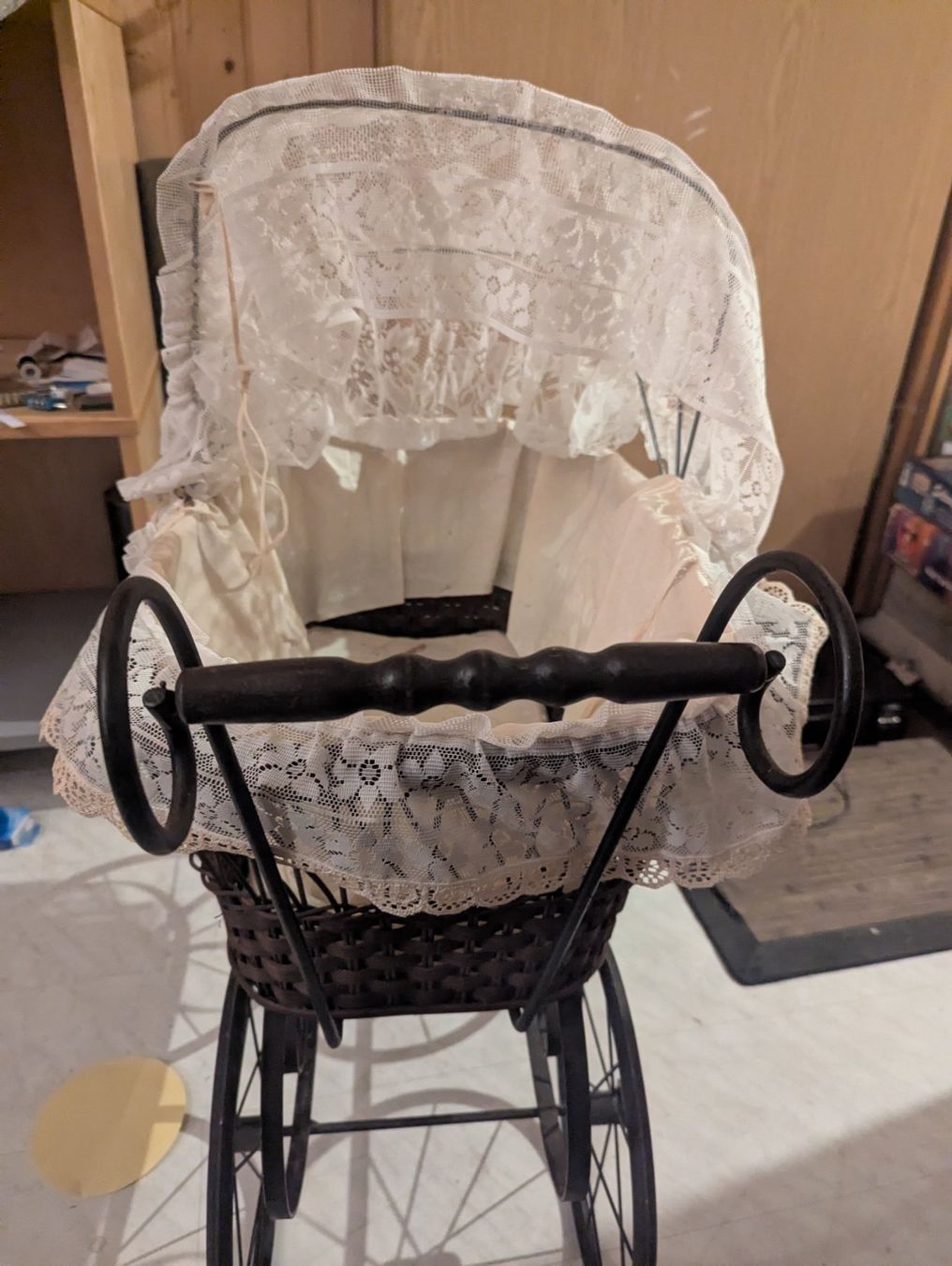Carrozzine per bambole: Antiker Puppenwagen – Usato da Wangen ZH venduto da Nadja056 1
