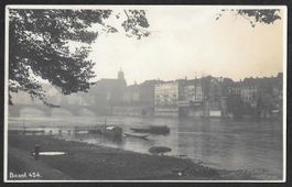Basel Teilansicht am Rhein