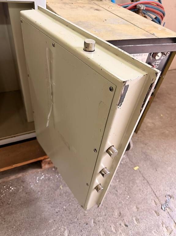 Casseforti: Tresor / Werkzeug-Tresor – Usato da Wohlen AG venduto da stecampi 4