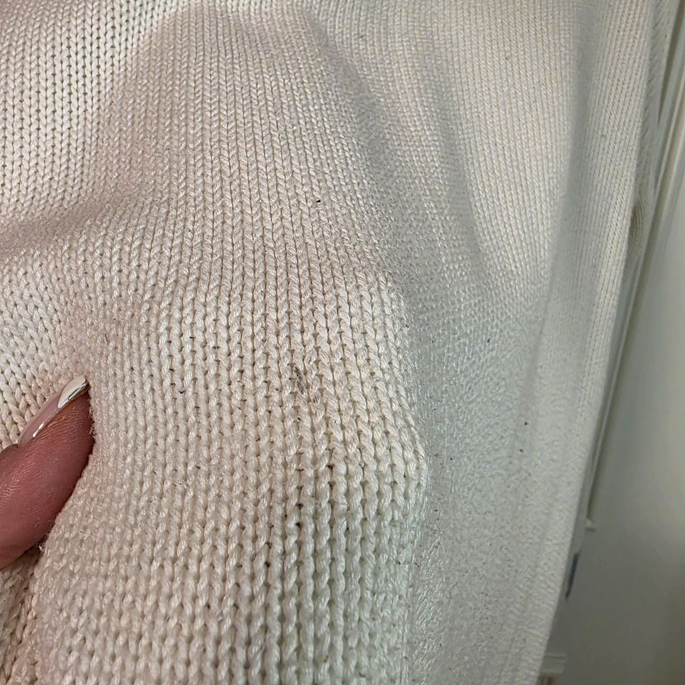 Basler Pulls & Sweat-shirts: Weisser Strickpullover Gr. 48 mit Blumenmuster BASLER – D'occasion à Wald ZH par CapLux 9