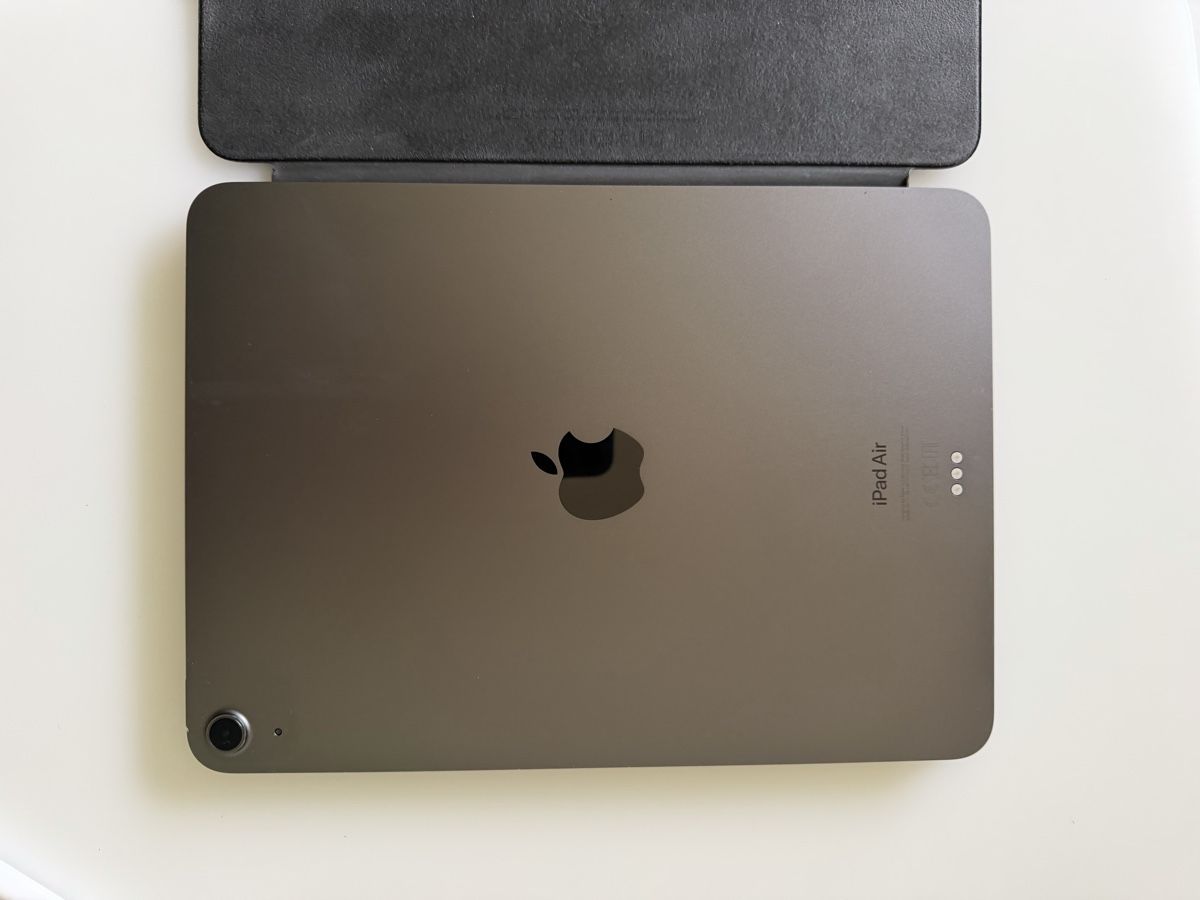 Apple Tablet PC: Ipad Air 5, 64 GB – Usato da Brunnen venduto da nin_zx2s 5