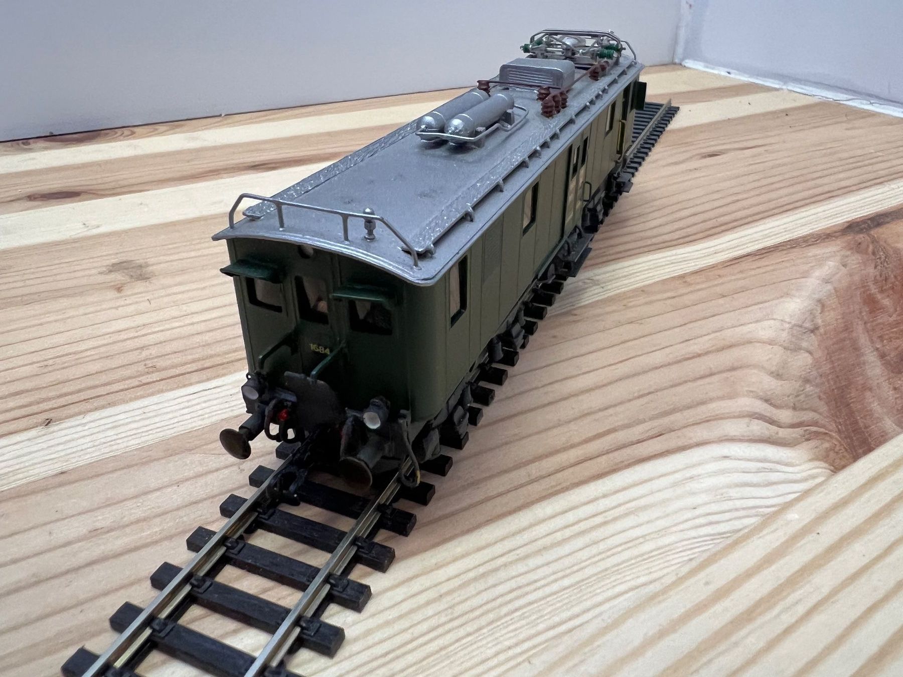 Modellini di ferrovie: Intermodel H0 DC Elektrischer Gepäcktriebwagen Fe 4/4 SBB – Nuovo (secondo la descrizione) da Büsserach venduto da ModellbahnDepot 4