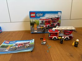 Lego 60107 Feuerwehrfahrzeug mit fahrbarer Leiter