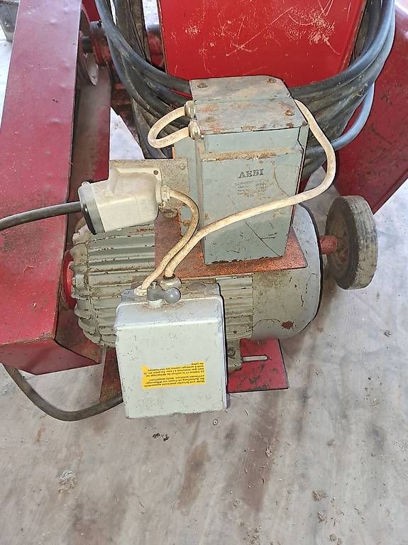 Tutte le macchine: Heugebläse Aebi HG10 – Usato da Oberdiessbach venduto da phi_7m8t 2