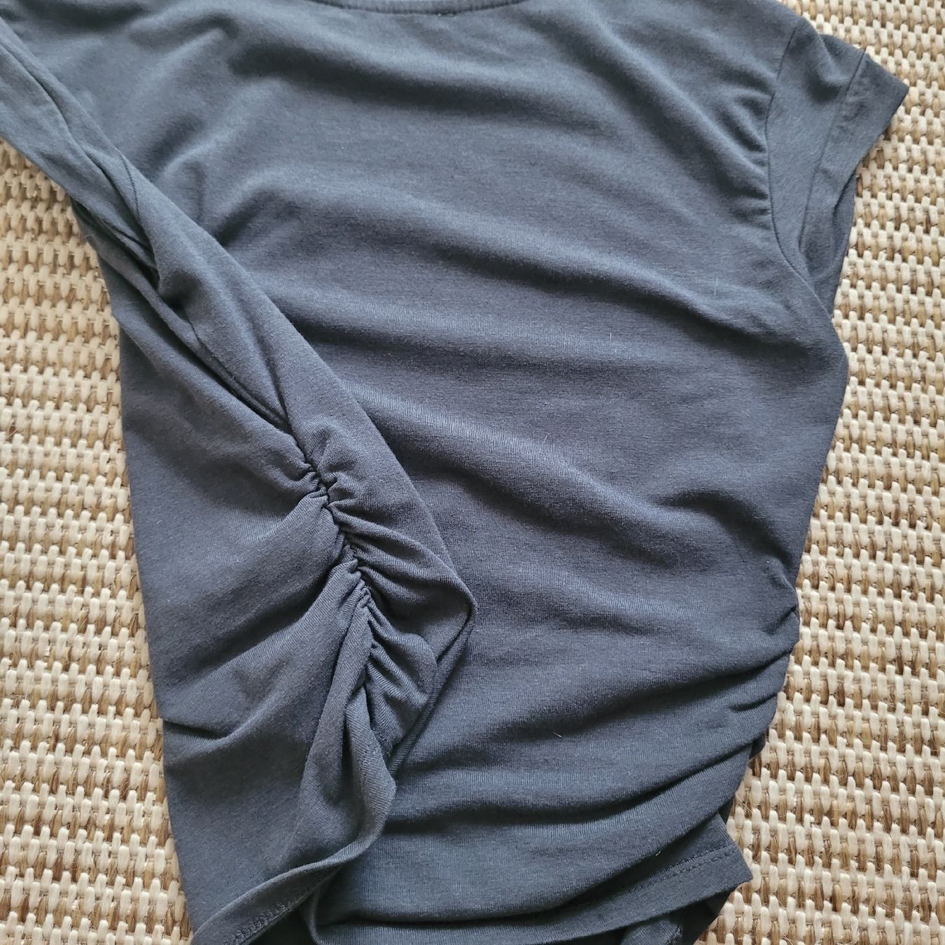 Bershka T-shirt: BERSGKA T-shirt gris taille S – Nuovo (secondo la descrizione) da Genève venduto da Tanaa_12 6