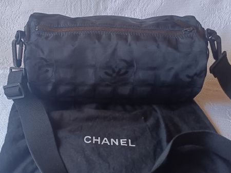 CHANEL Umhängetasche , neuwertig! Preis wurde reduziert.