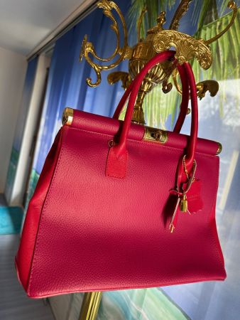 Damen Leder Tasche in Rot der Marke "Vera Pelle"