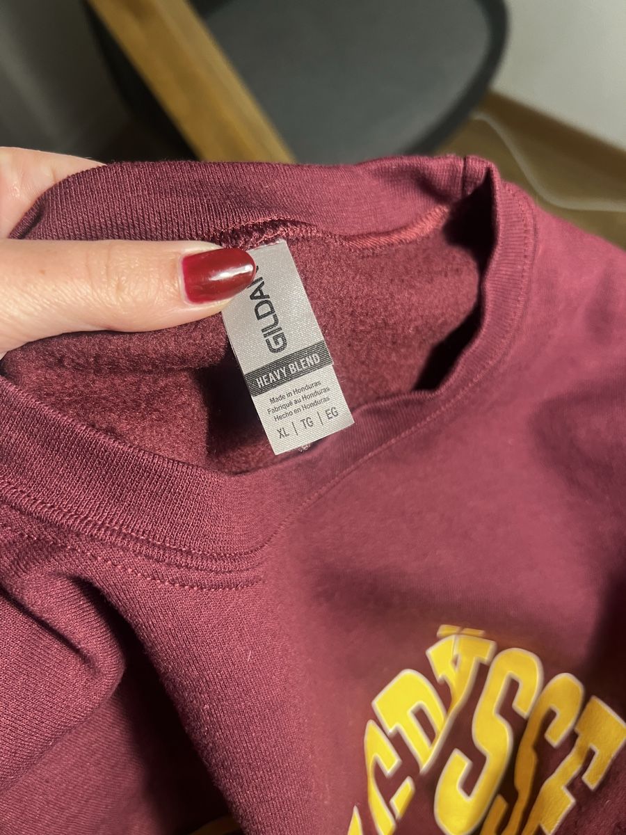 Pullover & Sweatshirts: Pullover Liebe Grüsse bordeaux Grösse XL – Gebraucht aus Ostermundigen von s_jaja 1