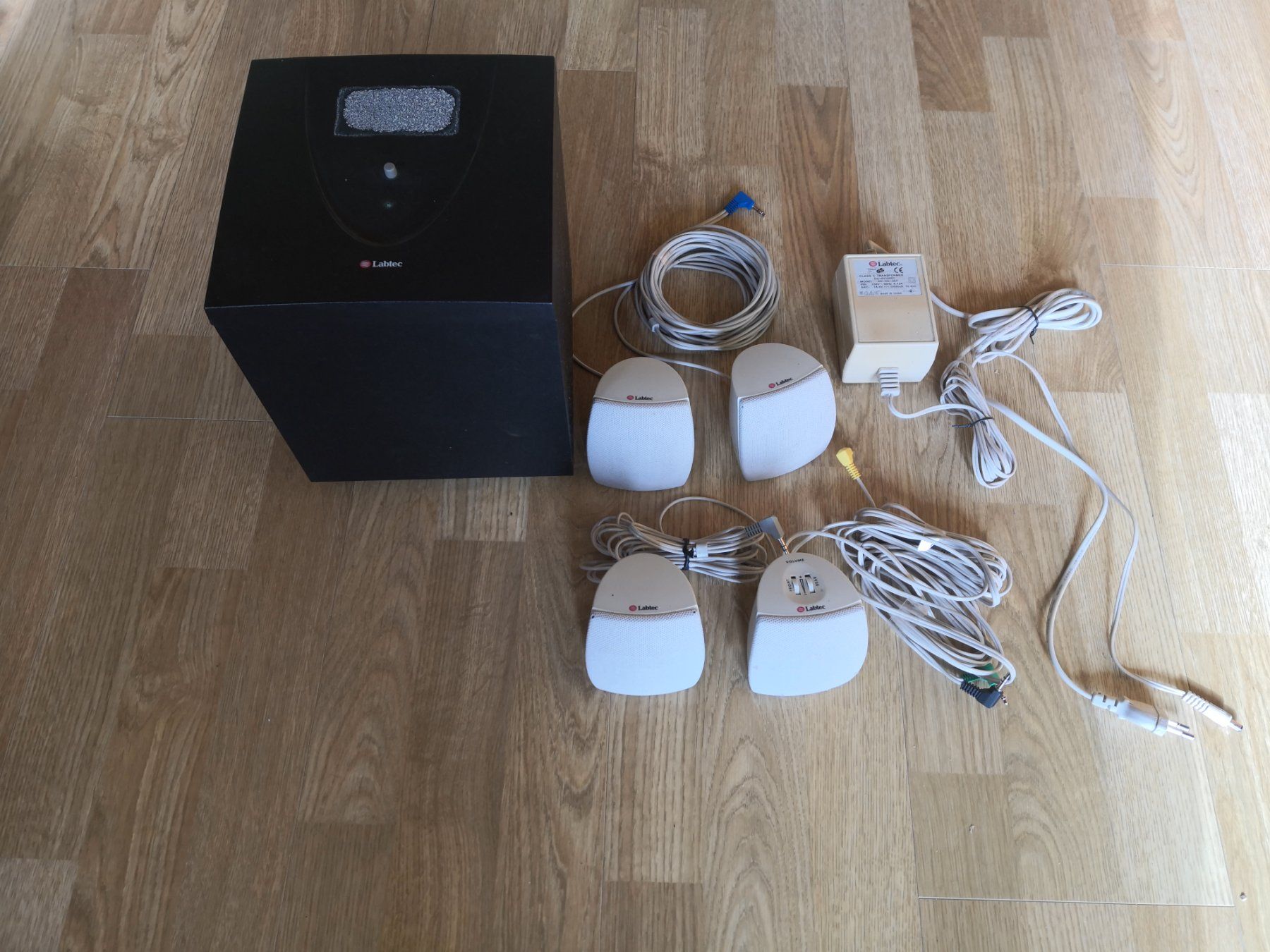 Lautsprecher: LabTec Dolbi Surround Lautsprecher – Gebraucht aus Heiligenschwendi von IngoSiddhartha