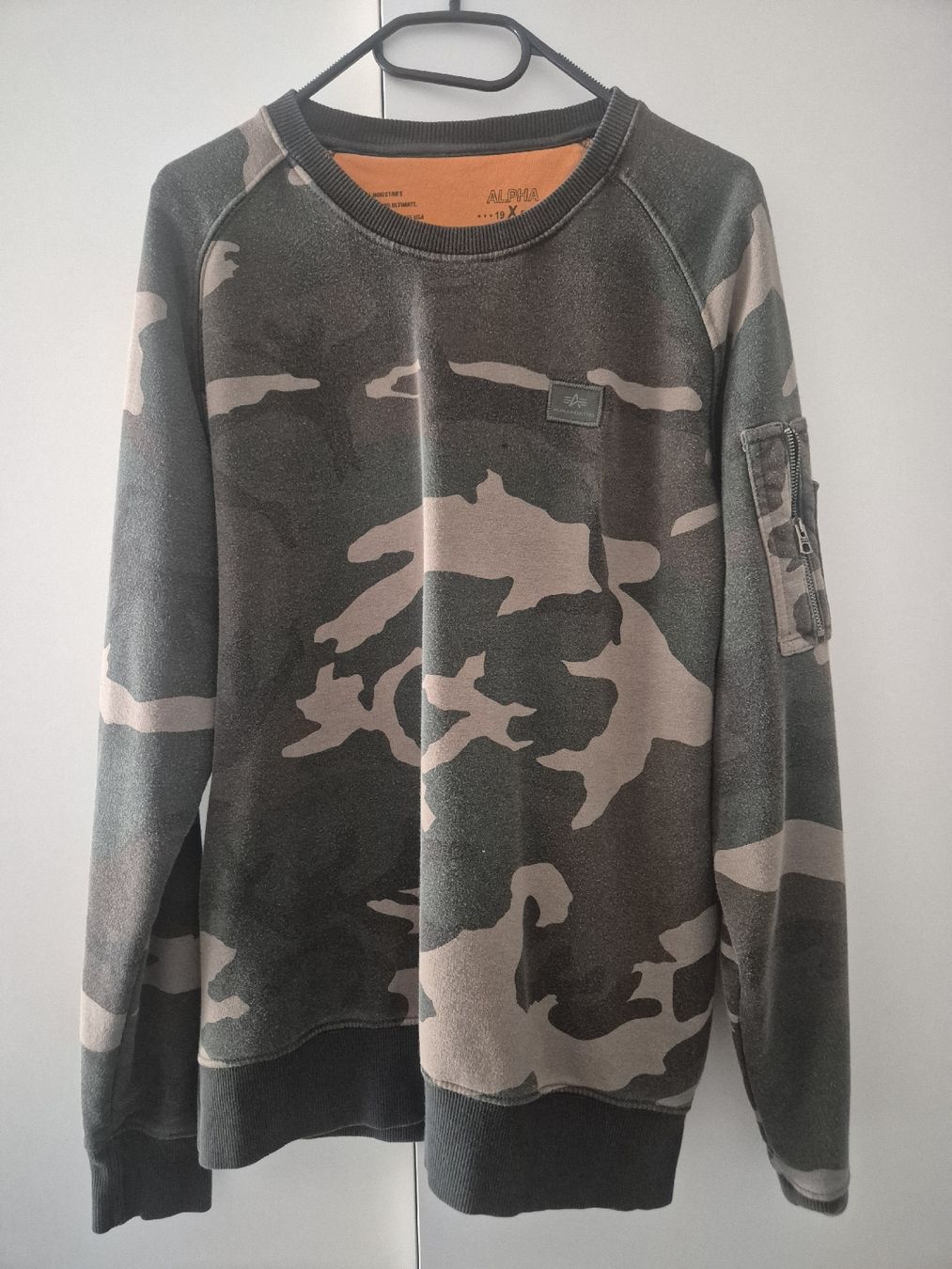 Pullover & Sweatshirts: Pullover Alpha Industries Tarnmuster Grösse M. – Gebraucht aus Maladers von jan_cj2z