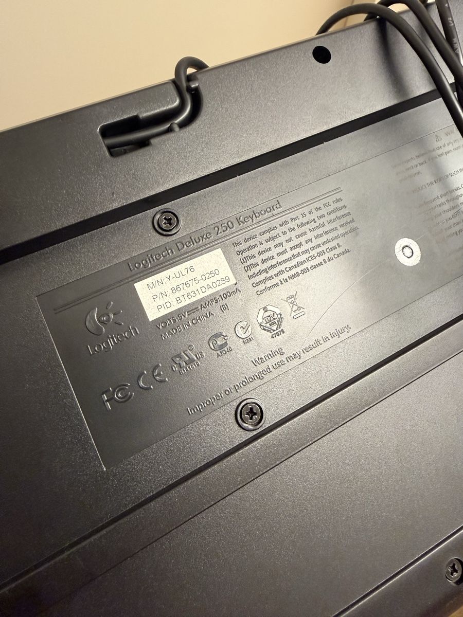 Logitech Tastiere: Clavier Logitech Deluxe 250 – Usato da Genève venduto da Benito27 1