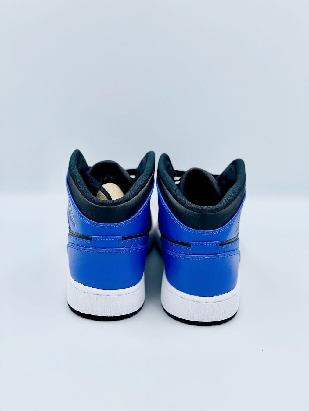 Jordan Scarpe da donna: Nike Air Jordan 1 Mid GS Hyper Royal EU 39 – Nuovo e nell'imballaggio originale da Erlinsbach venduto da sasneakers 5