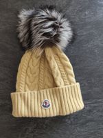 Moncler bonnet avec pompon