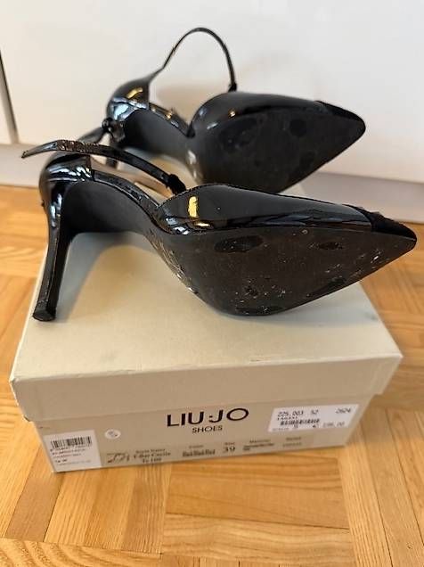 Liu Jo Damenschuhe: LIU-JOE Lackpumps 39 – Gebraucht aus Heiden von miriamj 4