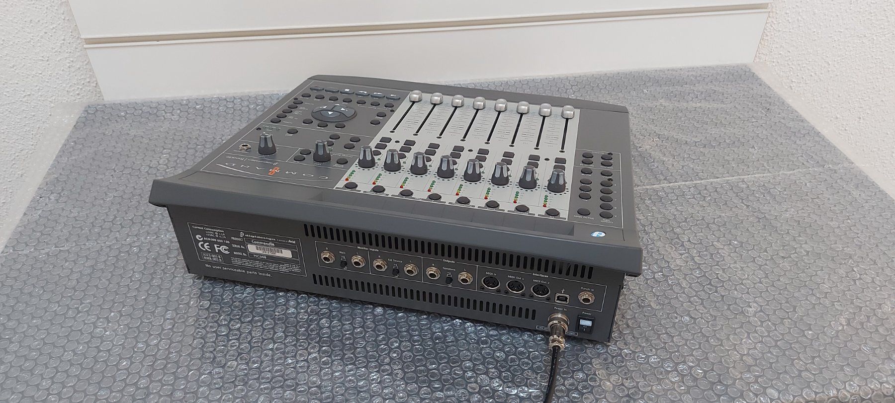 Digidesign Console di mixaggio: Digidesign Command 8 Audio Mixing inkl.netzteil, – Usato da Glattbrugg venduto da Swissmusik 4